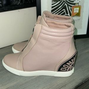 Donna Karan New York Women’s Blush Leather Connie Wedge Platform Sneakers